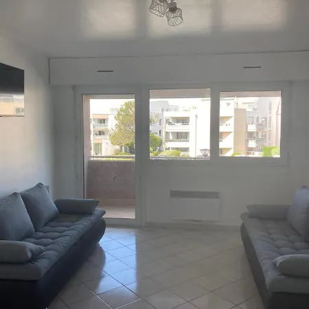 6 Places A 200m De L'ocean Ла-Рошель