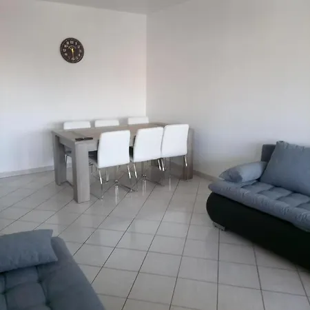 6 Places A 200m De L'ocean Appartement La Rochelle (Charente-Maritime)